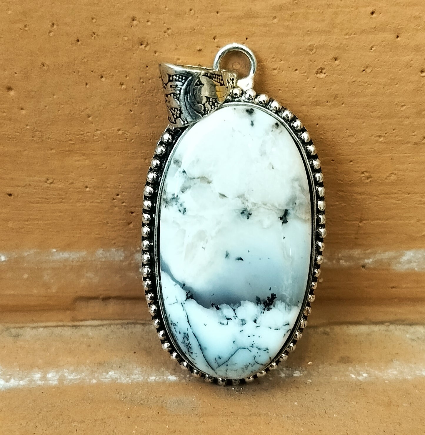 Pendant Natural White Howlite GemStone Pendant